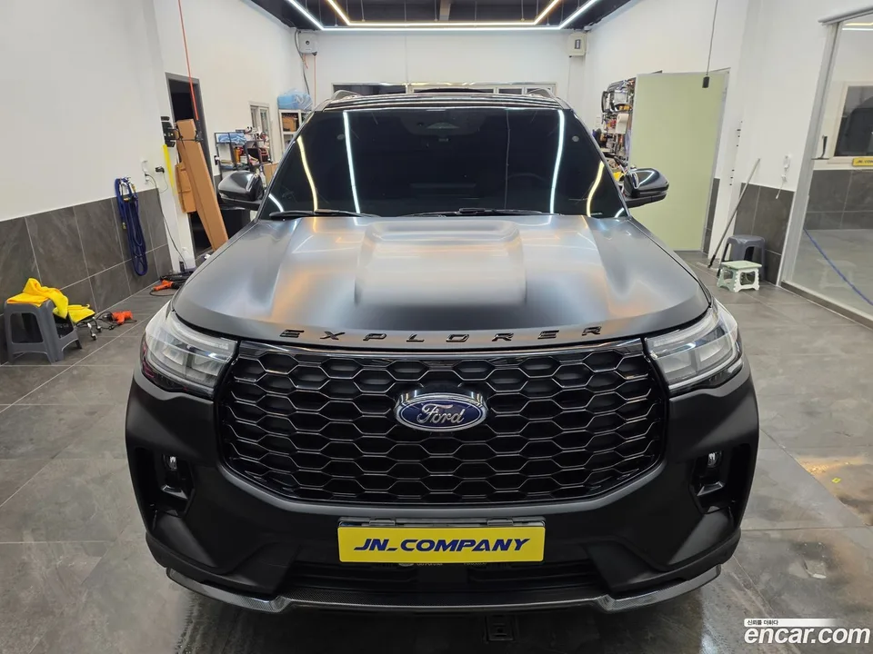 Ford Explorer 2.3 ST- 4WD 2024 — фото 1, купить с доставкой в Москву