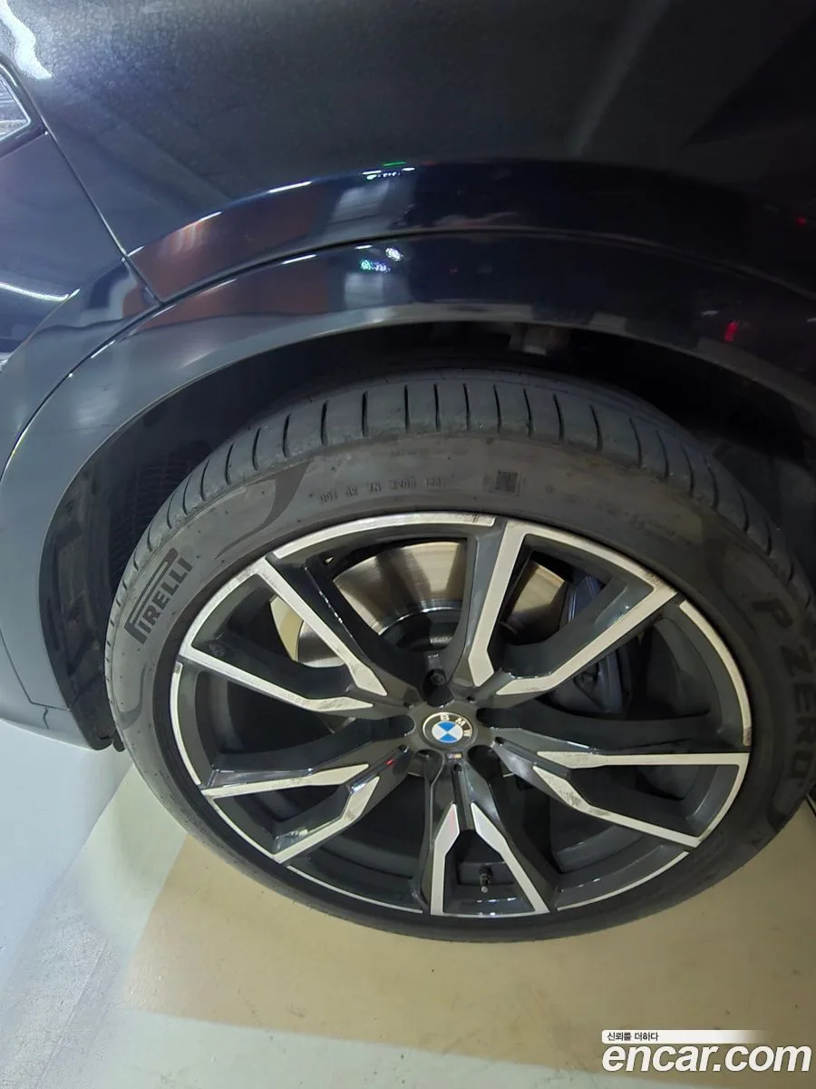 BMW X7 xDrive 40i M 6 2022 — миниатюра 5