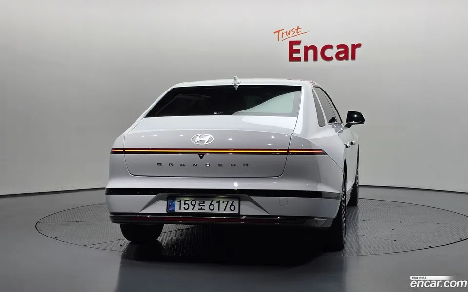 Hyundai Grandeur Hybrid 2023 — миниатюра 4