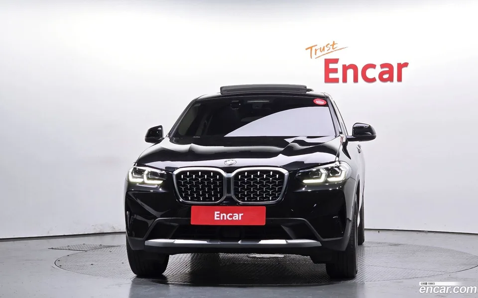 BMW X4 xDrive20i xLine 2022 — миниатюра 3