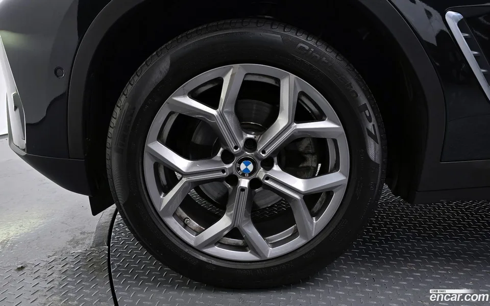 BMW X4 xDrive20i xLine 2022 — миниатюра 5