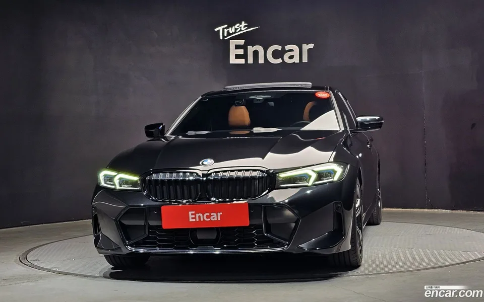 BMW 3 Series 320i M 2023 — миниатюра 3