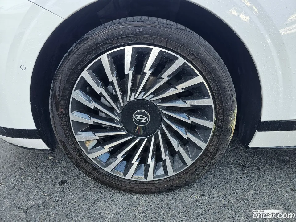 Hyundai Grandeur Hybrid 2023 — миниатюра 2