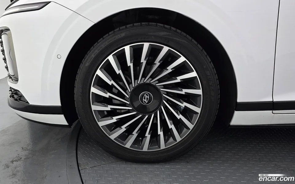 Hyundai Grandeur Hybrid 2023 — миниатюра 5