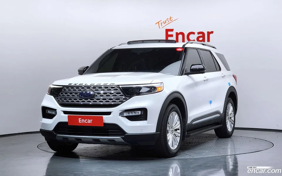 Ford Explorer 2.3 4WD 2023 — photo 1, buy with delivery to Moscow
