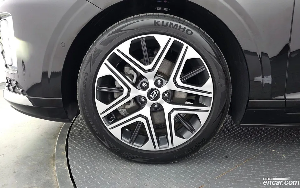 Hyundai Grandeur 2.5 2WD 2023 — миниатюра 2