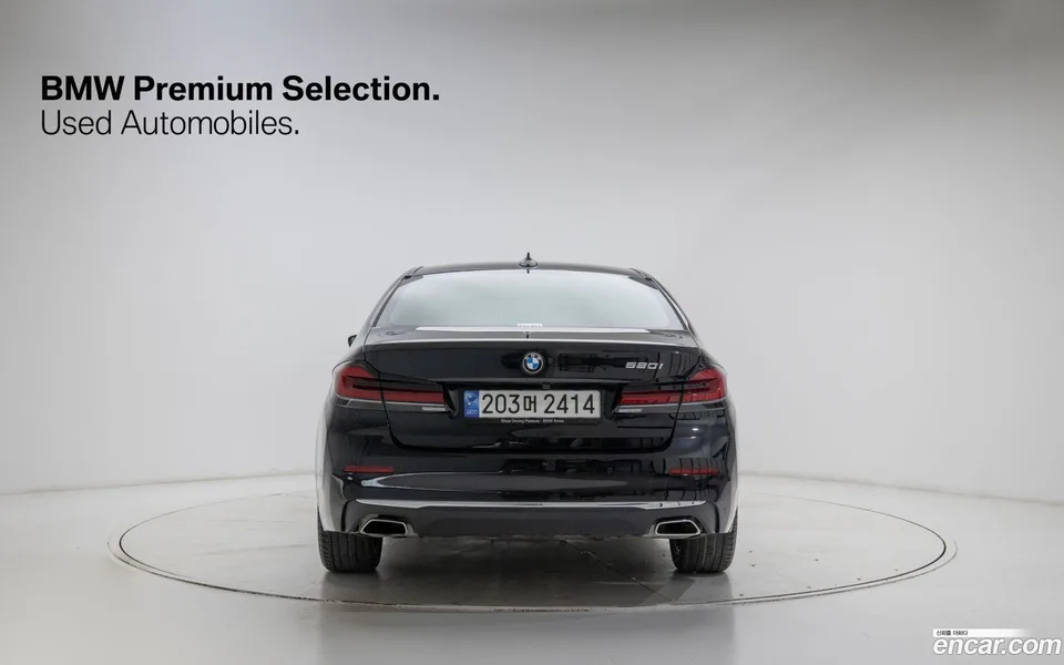 BMW 5 Series 520i 2023 — миниатюра 4
