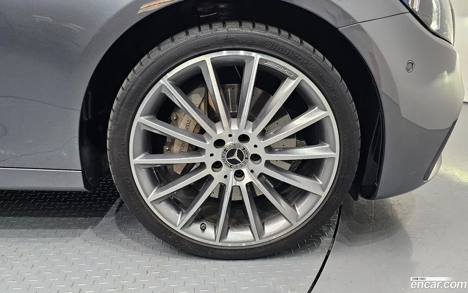 Mercedes-Benz E-Class E350 4MATIC AMG Line 2022 — миниатюра 2