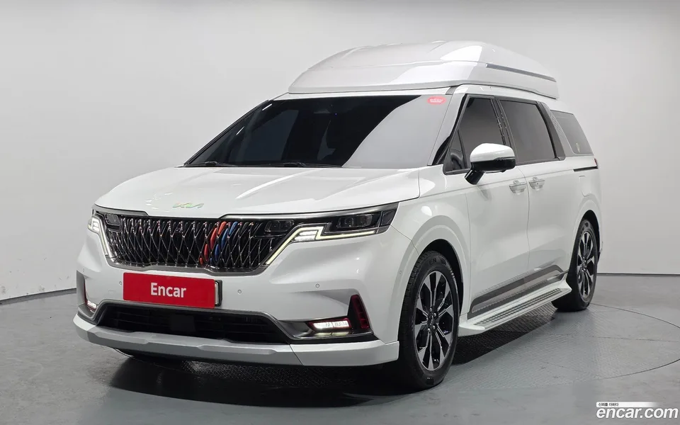 Kia Carnival 7 2022 — фото 1, купить с доставкой в Москву