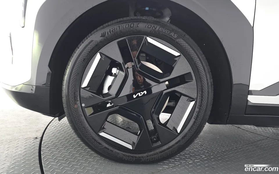 Kia EV3 2WD 2025 — миниатюра 2