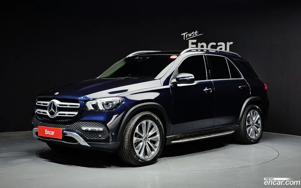 Mercedes-Benz GLE-Class GLE300d 4MATIC 2022 — фото 1, купить с доставкой в Москву