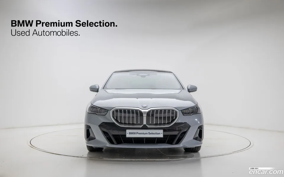 BMW 5 Series 523d M 2025 — миниатюра 3