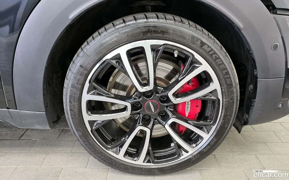 MINI Cooper S Countryman JCW 2024 — миниатюра 2