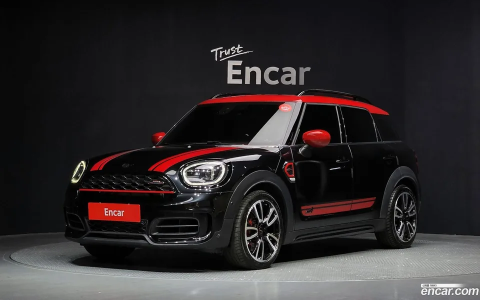 MINI Cooper S Countryman JCW 2024 — фото 1, купить с доставкой в Москву