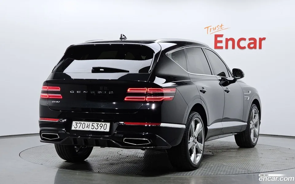 Genesis GV80 2.5T 2WD 2023 — миниатюра 2