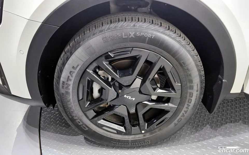 Kia Sorento HEV 1.6 2WD 2023 — миниатюра 5