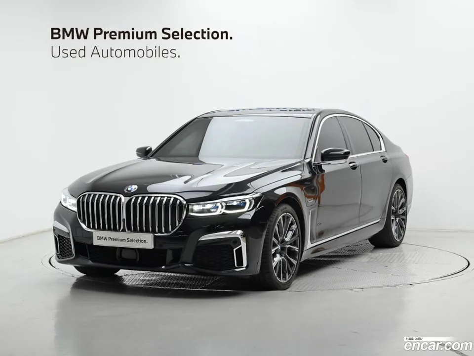 BMW 7 Series 745e i M 2022 — фото 1, купить с доставкой в Москву