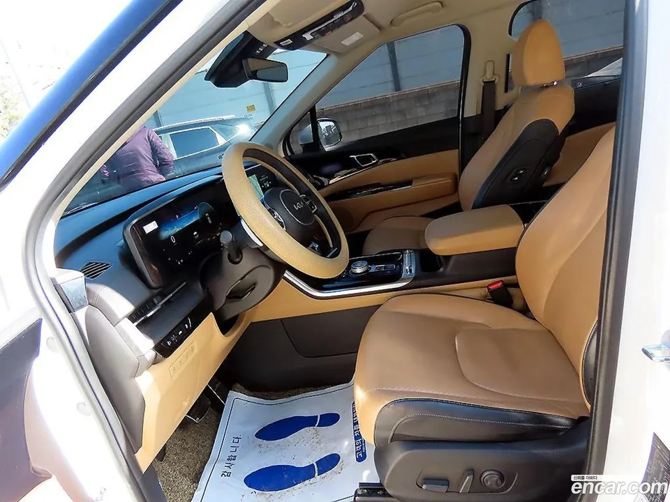 Kia Carnival 7 2022 — миниатюра 2