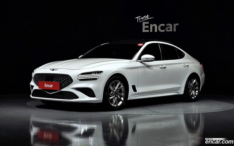 Genesis G70 2.0T 2WD 2022 — фото 1, купить с доставкой в Москву