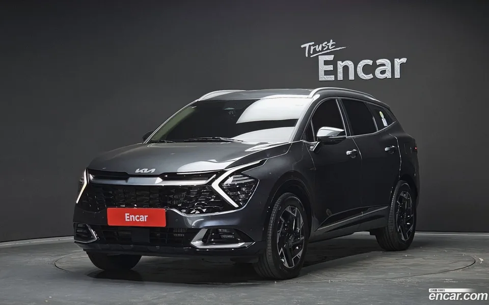 Kia Sportage 1.6 2WD 2023 — фото 1, купить с доставкой в Москву