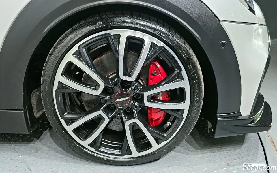 MINI Cooper S JCW 2024 — миниатюра 2