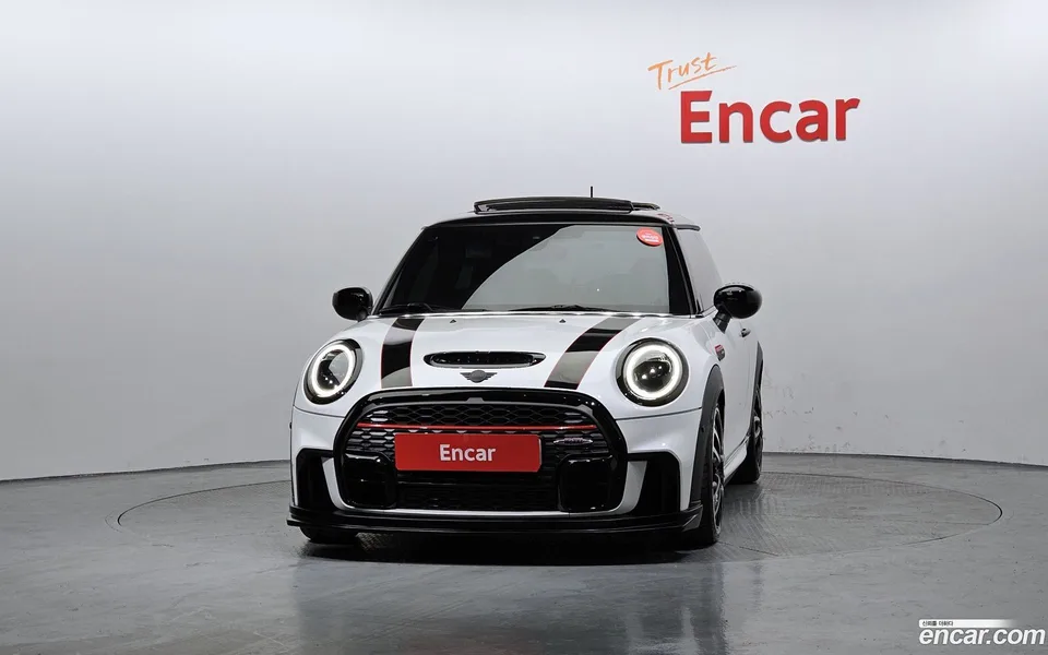 MINI Cooper S JCW 2024 — миниатюра 3