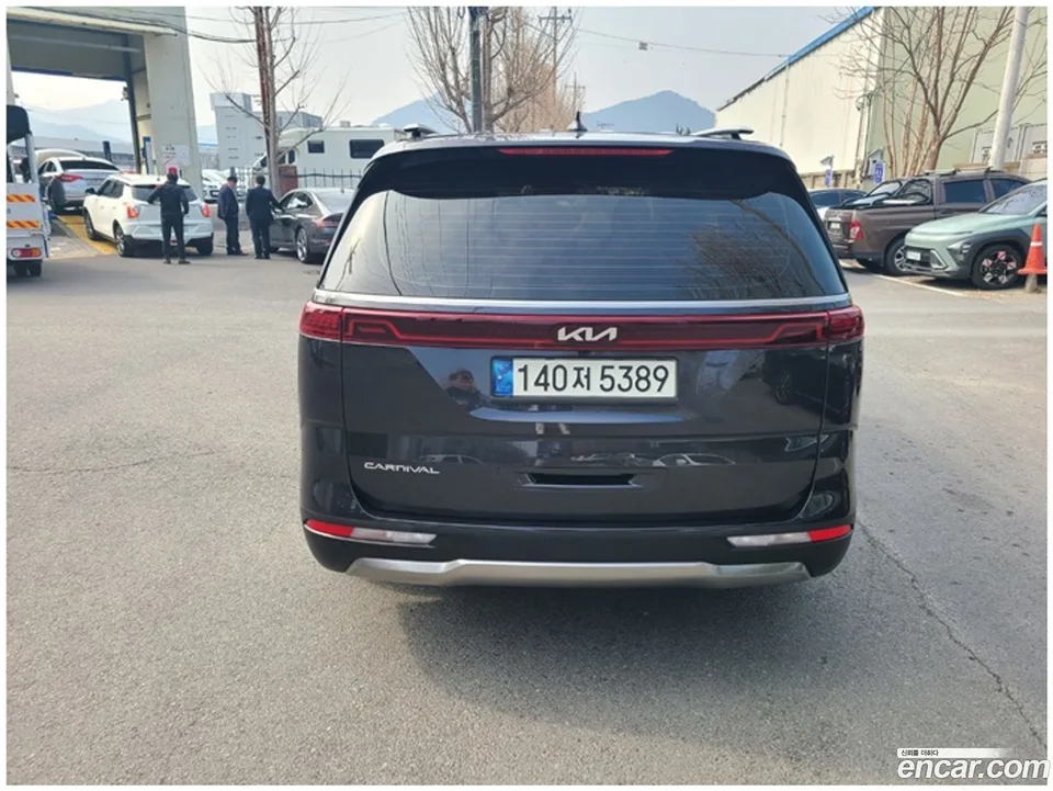Kia Carnival 9 2022 — миниатюра 4