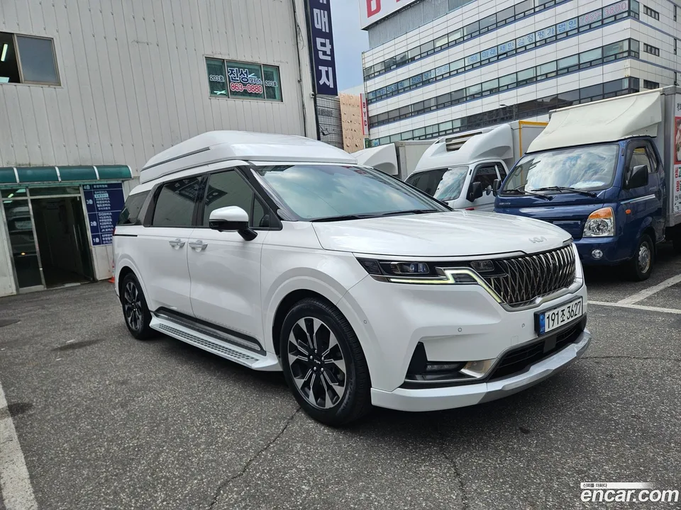 Kia Carnival 7 2022 — фото 1, купить с доставкой в Москву