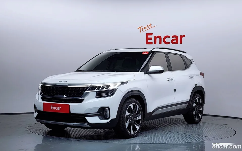 Kia Seltos 1.6 2WD 2022 — фото 1, купить с доставкой в Москву