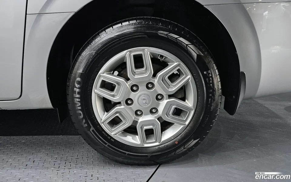Hyundai Staria 5 2024 — миниатюра 5
