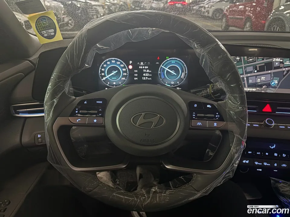 Hyundai Avante CN7 Hybrid 2026 — миниатюра 2