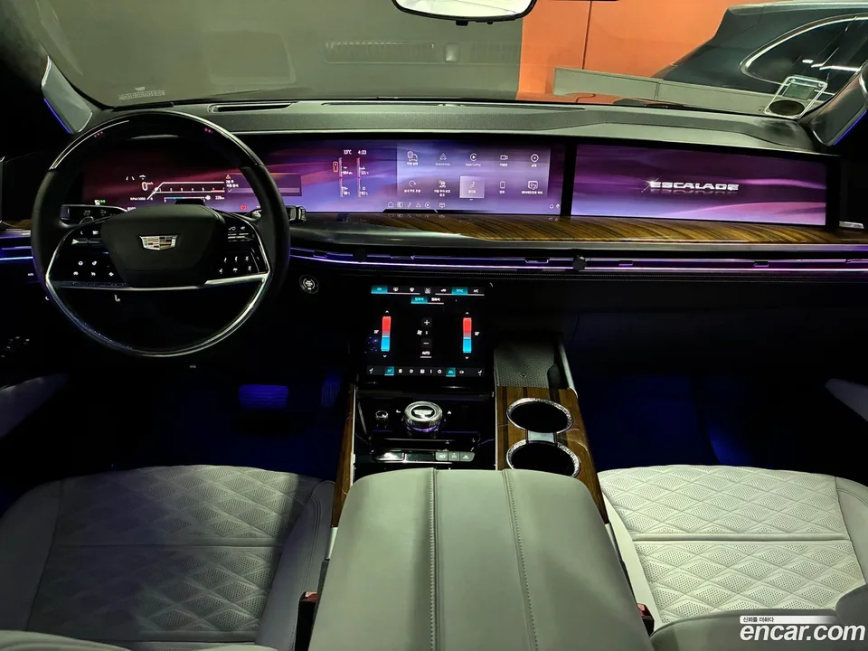Cadillac Escalade 6.2 ESV 2025 — миниатюра 2