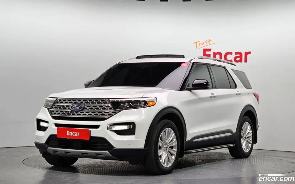 Ford Explorer 2.3 4WD 2022 — фото 1, купить с доставкой в Москву