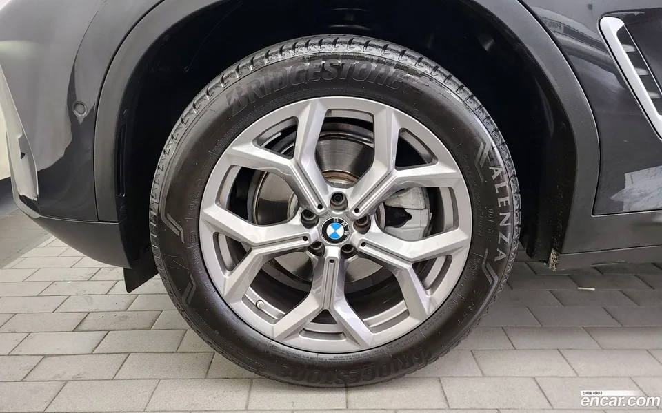 BMW X3 xDrive 20i 2022 — миниатюра 2