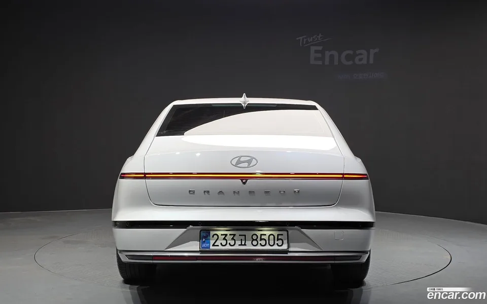 Hyundai Grandeur 2.5 2WD 2023 — миниатюра 4