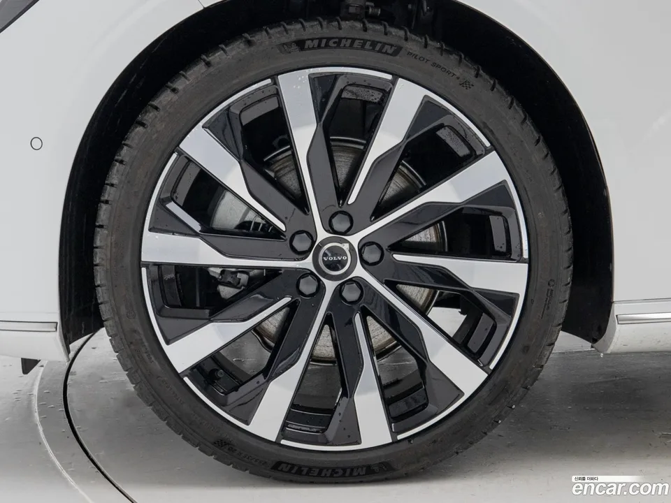 Volvo S90 B5 2025 — миниатюра 5