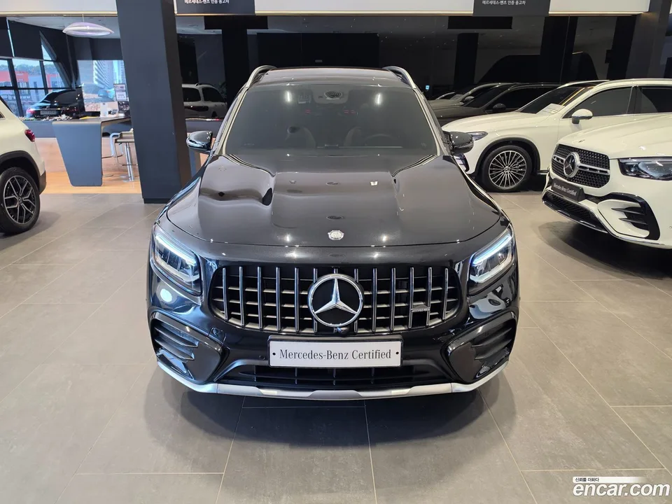Mercedes-Benz GLB-Class AMG GLB35 4MATIC 2025 — миниатюра 3