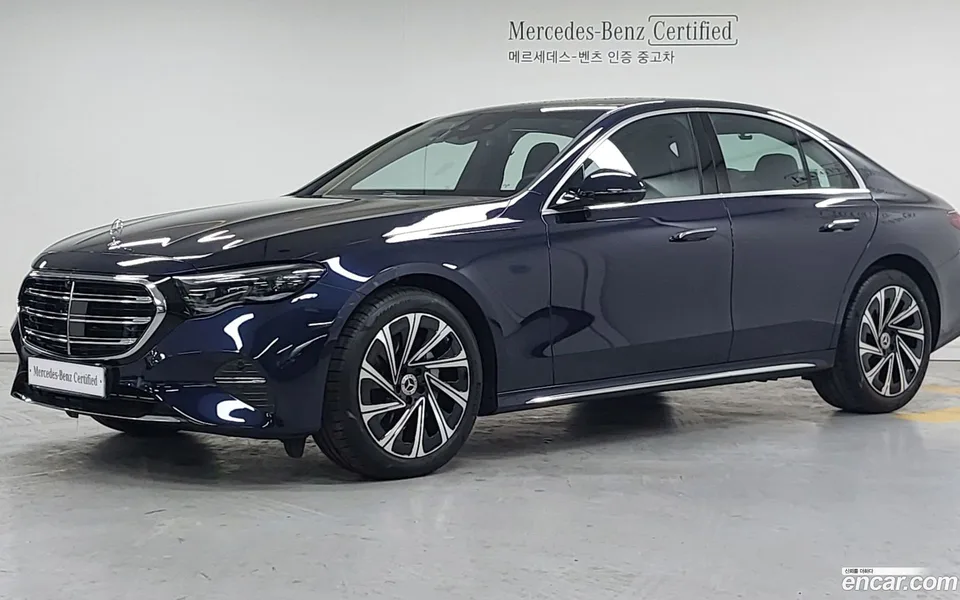 Mercedes-Benz E-Class E300 4MATIC 2025 — фото 1, купить с доставкой в Москву