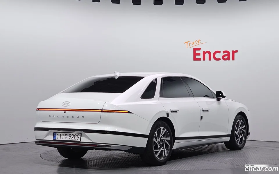 Hyundai Grandeur Hybrid 2023 — миниатюра 2