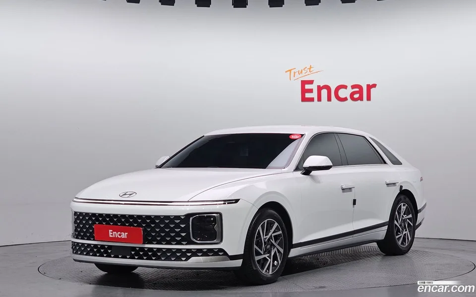 Hyundai Grandeur Hybrid 2023 — фото 1, купить с доставкой в Москву
