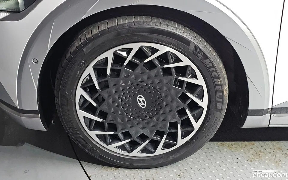 Hyundai Ioniq 5 AWD 2022 — миниатюра 2