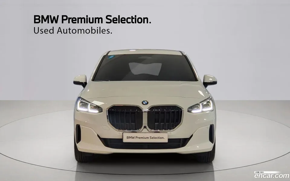 BMW 2 Series Active Tourer 220i 2023 — миниатюра 3