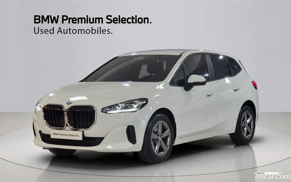BMW 2 Series Active Tourer 220i 2023 — фото 1, купить с доставкой в Москву