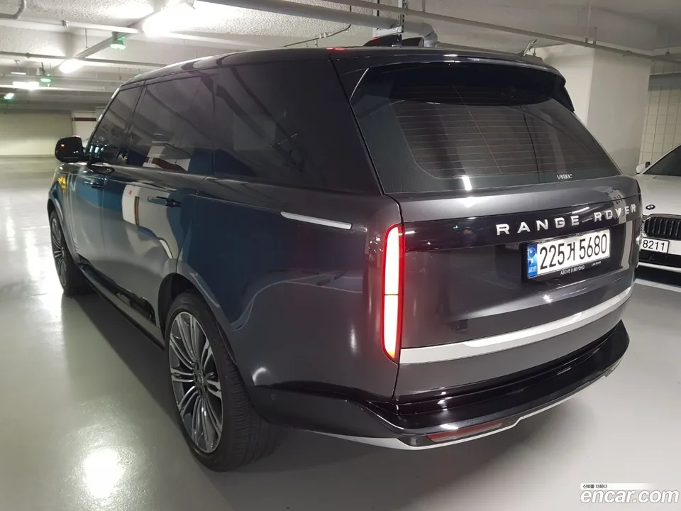 Land Rover Range Rover P530 AB LWB 2022 — миниатюра 2
