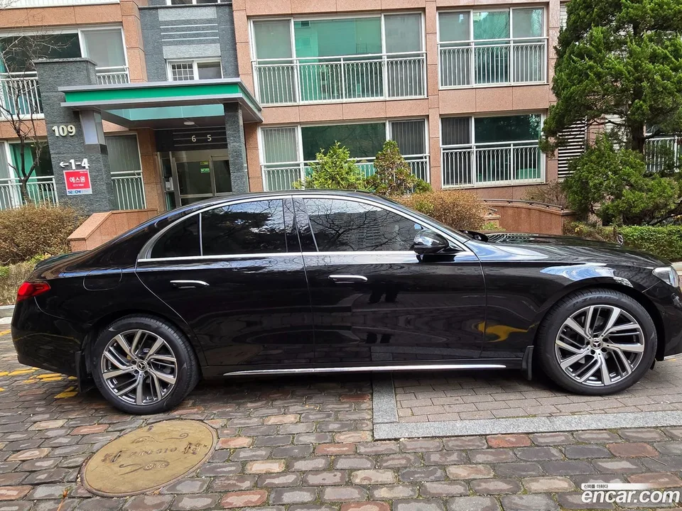 Mercedes-Benz E-Class E220d 4MATIC 2024 — миниатюра 5