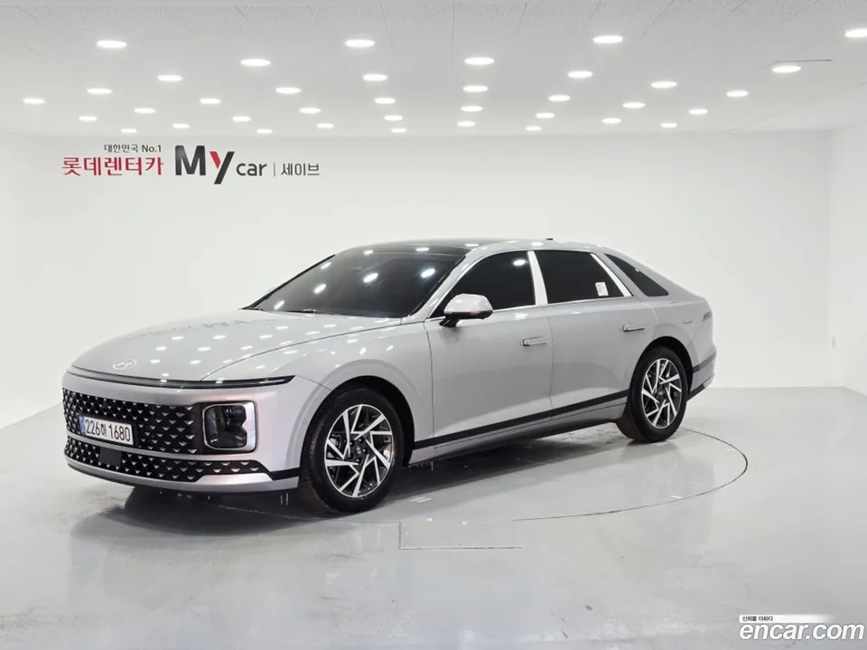 Hyundai Grandeur 2.5 2WD 2025 — фото 1, купить с доставкой в Москву