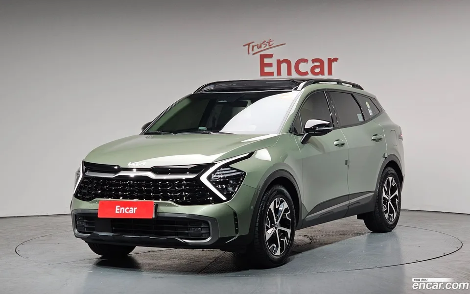 Kia Sportage Hybrid 4WD 2023 — фото 1, купить с доставкой в Москву