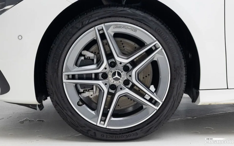 Mercedes-Benz CLA-Class CLA250 4MATIC 2025 — миниатюра 5
