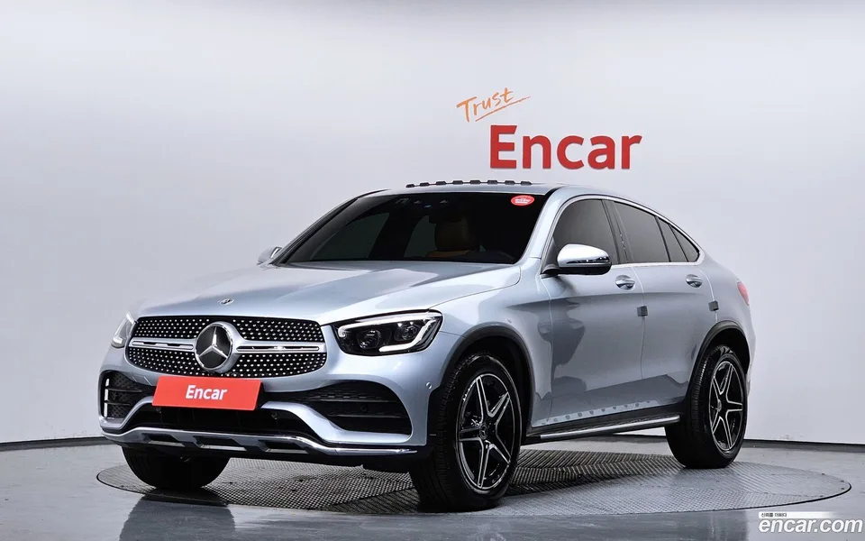 Mercedes-Benz GLC-Class GLC300 4MATIC 2023 — фото 1, купить с доставкой в Москву