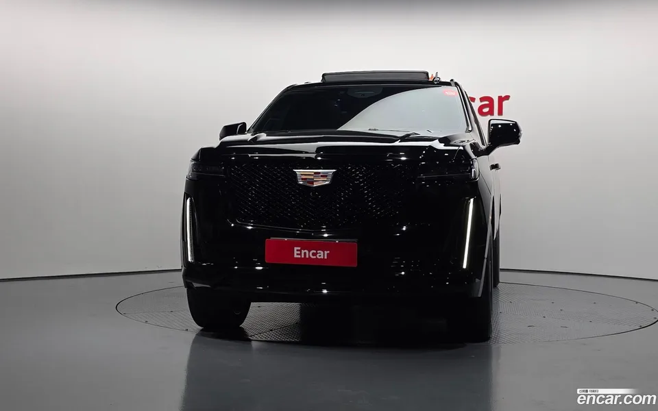 Cadillac Escalade 6.2 ESV 2023 — миниатюра 3